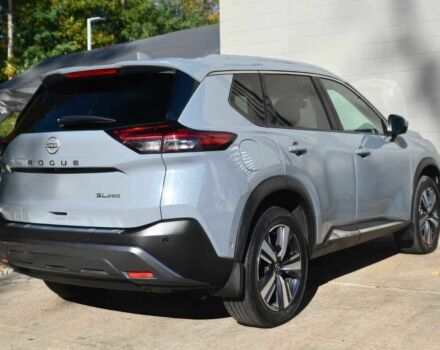 Серый Ниссан Rogue, объемом двигателя 1.5 л и пробегом 16 тыс. км за 10200 $, фото 5 на Automoto.ua