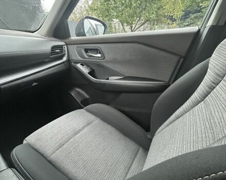 Сірий Ніссан Rogue, об'ємом двигуна 1.5 л та пробігом 82 тис. км за 22300 $, фото 11 на Automoto.ua