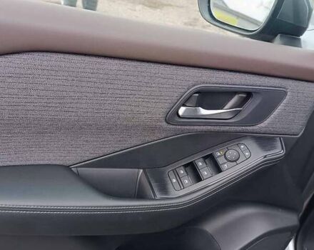 Серый Ниссан Rogue, объемом двигателя 1.5 л и пробегом 73 тыс. км за 19900 $, фото 1 на Automoto.ua