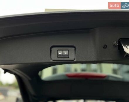 Серый Ниссан Rogue, объемом двигателя 1.5 л и пробегом 80 тыс. км за 29399 $, фото 71 на Automoto.ua