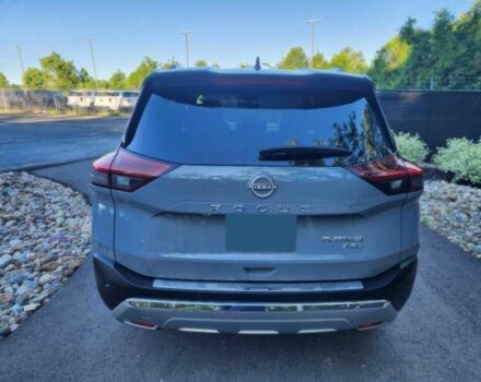 Сірий Ніссан Rogue, об'ємом двигуна 1.5 л та пробігом 30 тис. км за 13500 $, фото 6 на Automoto.ua