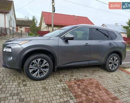 Сірий Ніссан Rogue, об'ємом двигуна 1.5 л та пробігом 76 тис. км за 20600 $, фото 6 на Automoto.ua