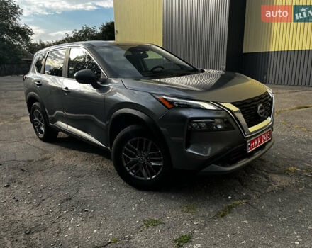 Серый Ниссан Rogue, объемом двигателя 1.5 л и пробегом 88 тыс. км за 25500 $, фото 1 на Automoto.ua