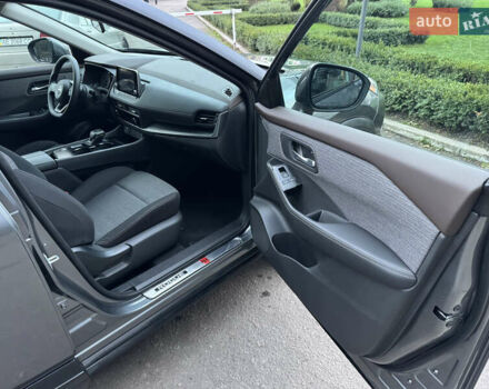 Серый Ниссан Rogue, объемом двигателя 1.5 л и пробегом 19 тыс. км за 20900 $, фото 12 на Automoto.ua