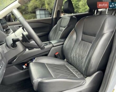 Серый Ниссан Rogue, объемом двигателя 1.5 л и пробегом 80 тыс. км за 29399 $, фото 31 на Automoto.ua
