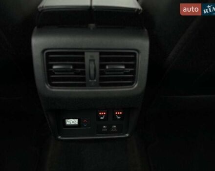 Серый Ниссан Rogue, объемом двигателя 1.5 л и пробегом 80 тыс. км за 29399 $, фото 57 на Automoto.ua