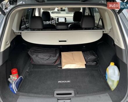 Серый Ниссан Rogue, объемом двигателя 1.5 л и пробегом 80 тыс. км за 29399 $, фото 72 на Automoto.ua