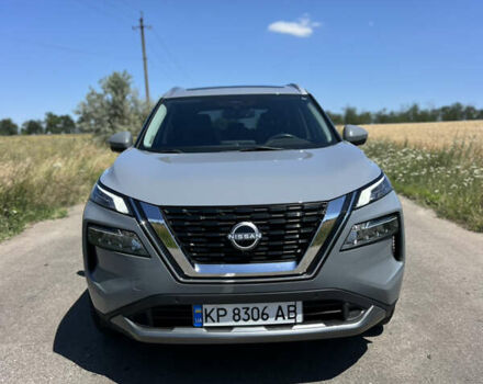 Серый Ниссан Rogue, объемом двигателя 1.5 л и пробегом 60 тыс. км за 27900 $, фото 1 на Automoto.ua