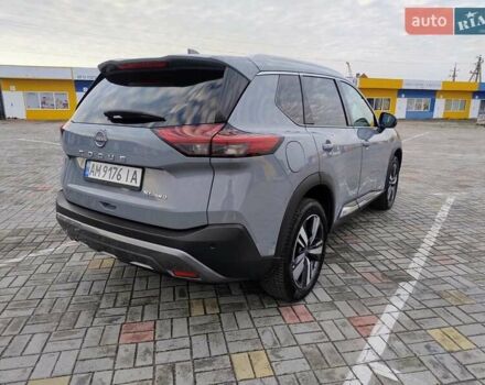 Серый Ниссан Rogue, объемом двигателя 1.5 л и пробегом 87 тыс. км за 24000 $, фото 4 на Automoto.ua