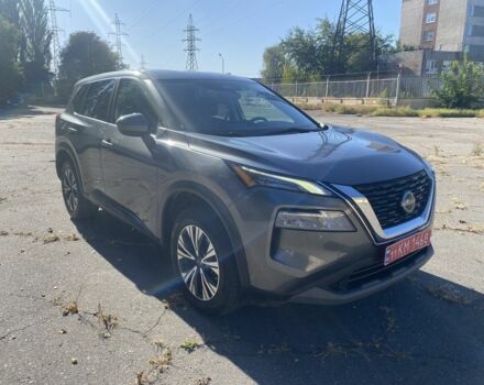 Серый Ниссан Rogue, объемом двигателя 1.5 л и пробегом 90 тыс. км за 22900 $, фото 1 на Automoto.ua