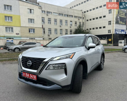 Серый Ниссан Rogue, объемом двигателя 1.5 л и пробегом 67 тыс. км за 20500 $, фото 1 на Automoto.ua