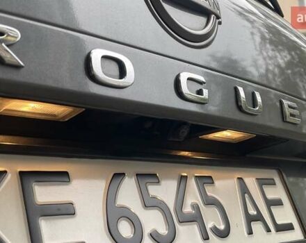 Серый Ниссан Rogue, объемом двигателя 1.5 л и пробегом 56 тыс. км за 21950 $, фото 18 на Automoto.ua