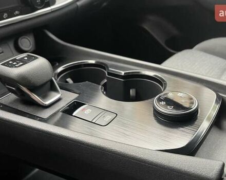 Серый Ниссан Rogue, объемом двигателя 1.5 л и пробегом 56 тыс. км за 21950 $, фото 22 на Automoto.ua