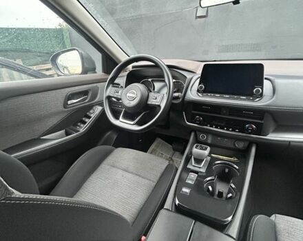 Сірий Ніссан Rogue, об'ємом двигуна 1.5 л та пробігом 82 тис. км за 22300 $, фото 10 на Automoto.ua