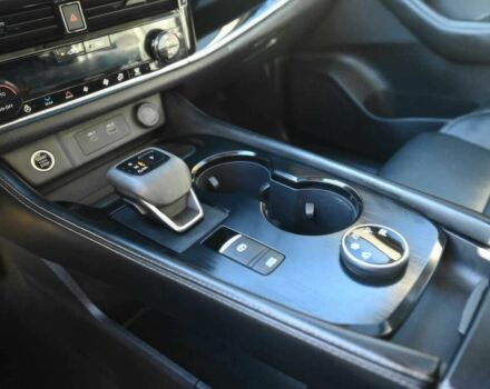 Серый Ниссан Rogue, объемом двигателя 1.5 л и пробегом 16 тыс. км за 10200 $, фото 13 на Automoto.ua