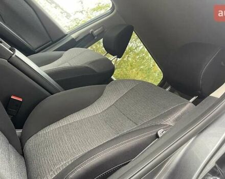 Серый Ниссан Rogue, объемом двигателя 1.5 л и пробегом 56 тыс. км за 21950 $, фото 23 на Automoto.ua