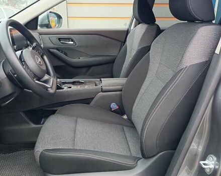 Серый Ниссан Rogue, объемом двигателя 1.5 л и пробегом 73 тыс. км за 19900 $, фото 4 на Automoto.ua