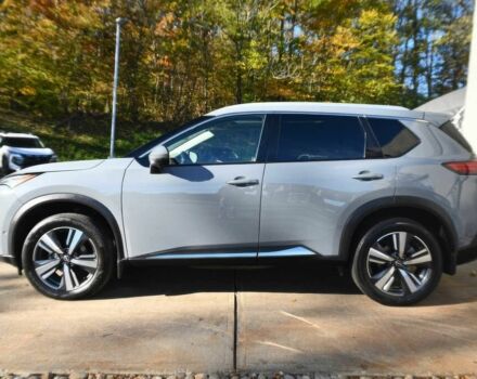 Серый Ниссан Rogue, объемом двигателя 1.5 л и пробегом 16 тыс. км за 10200 $, фото 2 на Automoto.ua