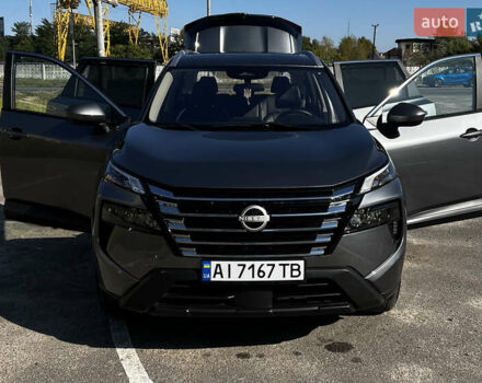 Серый Ниссан Rogue, объемом двигателя 1.5 л и пробегом 29 тыс. км за 28400 $, фото 3 на Automoto.ua