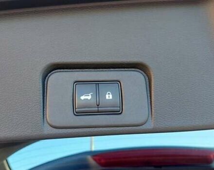 Серый Ниссан Rogue, объемом двигателя 1.5 л и пробегом 10 тыс. км за 24300 $, фото 12 на Automoto.ua