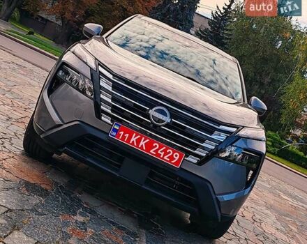 Серый Ниссан Rogue, объемом двигателя 1.5 л и пробегом 14 тыс. км за 24000 $, фото 1 на Automoto.ua