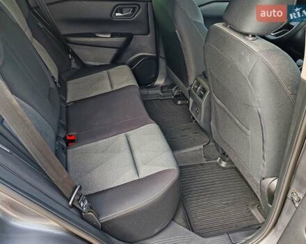 Серый Ниссан Rogue, объемом двигателя 1.5 л и пробегом 14 тыс. км за 24000 $, фото 25 на Automoto.ua