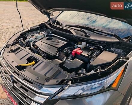 Серый Ниссан Rogue, объемом двигателя 1.5 л и пробегом 14 тыс. км за 24000 $, фото 15 на Automoto.ua