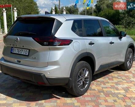 Серый Ниссан Rogue, объемом двигателя 1.5 л и пробегом 2 тыс. км за 27300 $, фото 7 на Automoto.ua