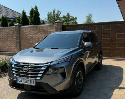 Серый Ниссан Rogue, объемом двигателя 1.5 л и пробегом 23 тыс. км за 26500 $, фото 2 на Automoto.ua