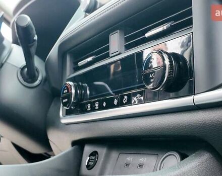 Сірий Ніссан Rogue, об'ємом двигуна 1.5 л та пробігом 4 тис. км за 25800 $, фото 26 на Automoto.ua