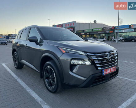 Серый Ниссан Rogue, объемом двигателя 1.5 л и пробегом 10 тыс. км за 28600 $, фото 1 на Automoto.ua