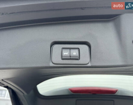 Серый Ниссан Rogue, объемом двигателя 1.5 л и пробегом 3 тыс. км за 26700 $, фото 42 на Automoto.ua