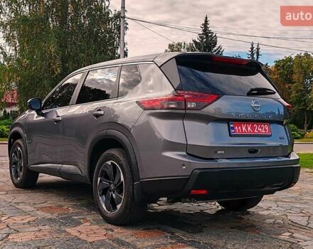 Серый Ниссан Rogue, объемом двигателя 1.5 л и пробегом 14 тыс. км за 24000 $, фото 9 на Automoto.ua
