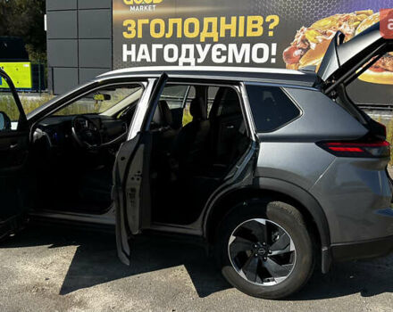 Серый Ниссан Rogue, объемом двигателя 1.5 л и пробегом 29 тыс. км за 28400 $, фото 7 на Automoto.ua