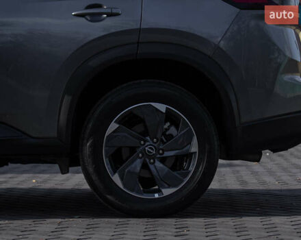 Сірий Ніссан Rogue, об'ємом двигуна 1.5 л та пробігом 7 тис. км за 26000 $, фото 2 на Automoto.ua