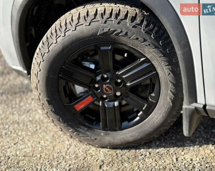 Сірий Ніссан Rogue, об'ємом двигуна 1.5 л та пробігом 6 тис. км за 26900 $, фото 4 на Automoto.ua