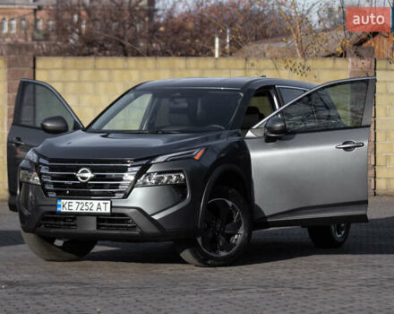 Сірий Ніссан Rogue, об'ємом двигуна 1.5 л та пробігом 7 тис. км за 26000 $, фото 1 на Automoto.ua