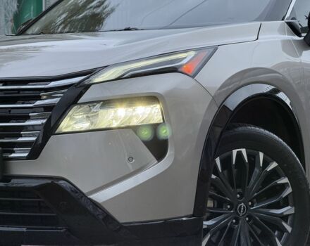 Сірий Ніссан Rogue, об'ємом двигуна 1.5 л та пробігом 3 тис. км за 29999 $, фото 1 на Automoto.ua