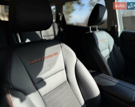 Сірий Ніссан Rogue, об'ємом двигуна 1.5 л та пробігом 6 тис. км за 26900 $, фото 13 на Automoto.ua