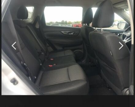 Сірий Ніссан Rogue, об'ємом двигуна 2 л та пробігом 204 тис. км за 9100 $, фото 4 на Automoto.ua