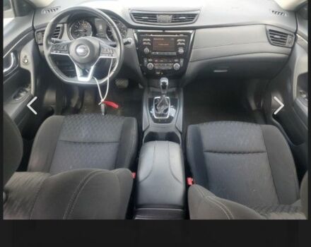 Сірий Ніссан Rogue, об'ємом двигуна 2 л та пробігом 204 тис. км за 9100 $, фото 7 на Automoto.ua