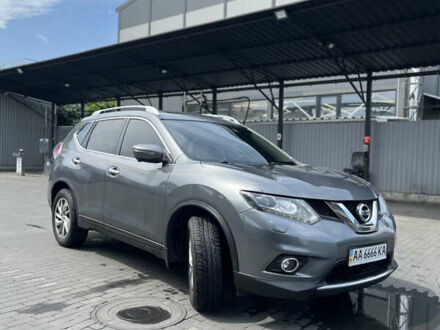 Ниссан Rogue 2014 в Киеве на Automoto.ua Серый Ниссан Rogue, объемом двигателя 2.5 л и пробегом 160 тыс. км за 16000 $, фото 1 на Automoto.ua