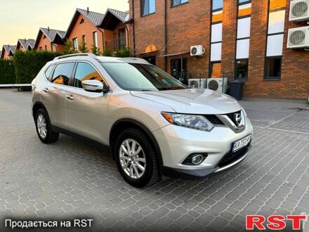 Серый Ниссан Rogue, объемом двигателя 2.5 л и пробегом 150 тыс. км за 12500 $, фото 1 на Automoto.ua