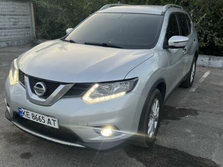 Сірий Ніссан Rogue, об'ємом двигуна 2.5 л та пробігом 280 тис. км за 12999 $, фото 1 на Automoto.ua