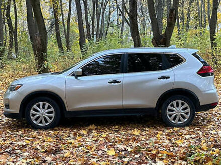 Ниссан Rogue 2016 в Тернополе на Automoto.ua Серый Ниссан Rogue, объемом двигателя 2.49 л и пробегом 79 тыс. км за 13200 $, фото 1 на Automoto.ua