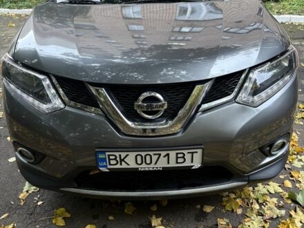 Ниссан Rogue 2016 в Ровно на Automoto.ua Серый Ниссан Rogue, объемом двигателя 2.5 л и пробегом 220 тыс. км за 10500 $, фото 1 на Automoto.ua