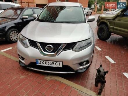 Ніссан Rogue 2016 у Хмельницькому на Automoto.ua Сірий Ніссан Rogue, об'ємом двигуна 2.49 л та пробігом 113 тис. км за 12000 $, фото 1 на Automoto.ua