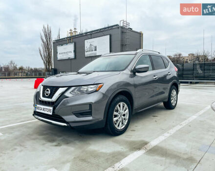 Серый Ниссан Rogue, объемом двигателя 2.49 л и пробегом 117 тыс. км за 15990 $, фото 1 на Automoto.ua