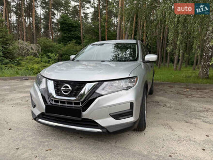 Ниссан Rogue 2016 в Киеве на Automoto.ua Серый Ниссан Rogue, объемом двигателя 2.5 л и пробегом 198 тыс. км за 12800 $, фото 1 на Automoto.ua