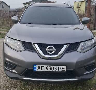 Серый Ниссан Rogue, объемом двигателя 2.5 л и пробегом 112 тыс. км за 12500 $, фото 1 на Automoto.ua